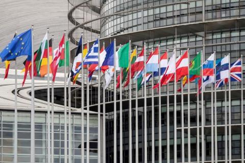 Reuters: Η οικονομία σκιάζει τους Ευρωπαίους ψηφοφόρους στον δρόμο προς τις ευρωεκλογές