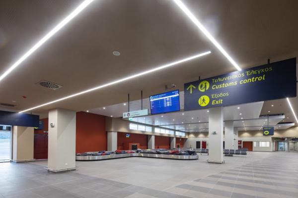 Ο χώρος παραλαβής αποσκευών στο νέο τερματικό σταθμό Μυτιλήνης / Πηγή: Fraport