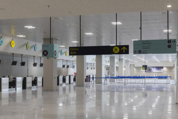 Ο χώρος check-in στο νέο αεροσταθμό της Κω / Πηγή: Fraport