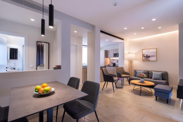 Hestia Luxury Apartments 
