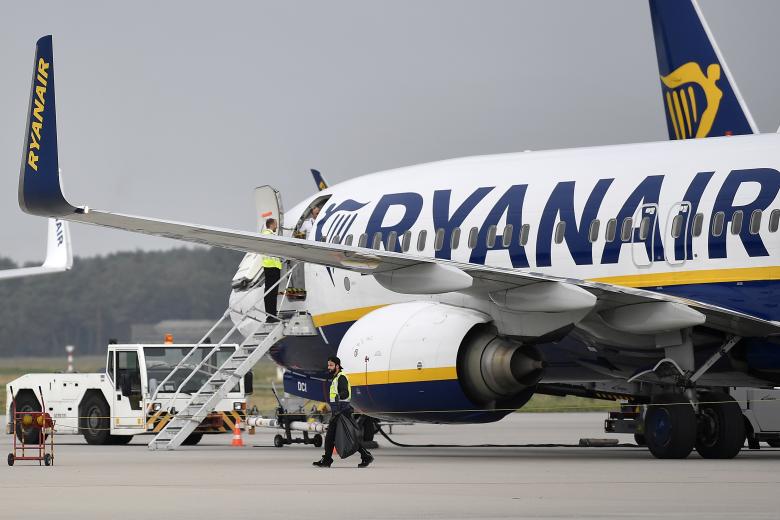 Ryanair: Η πανδημία δημιουργεί νέες ευκαιρίες για όσους επιβιώσουν
