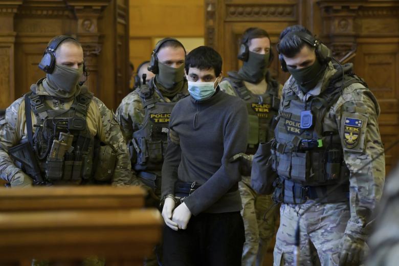 Σε ισόβια κάθειρξη καταδικάστηκε στην Ουγγαρία ο Σύρος τζιχαντιστής / Πηγή: AP Images