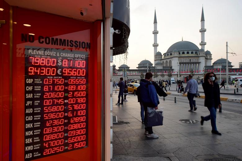 Καταρρέει η τουρκική λιρά / Πηγή: AP