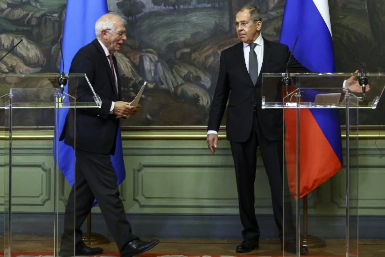 Σεργκέι Λαβρόφ και Ζοζέπ Μπορέλ / Πηγή: AP