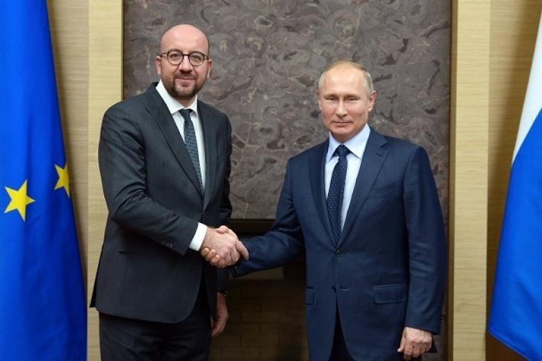 Ο πρόεδρος του Ευρωπαϊκού Συμβουλίου Σαρλ Μισέλ και ο πρόεδρος της Ρωσίας Βλαντίμιρ Πούτιν / Πηγή: ΑΠΕ-ΜΠΕ