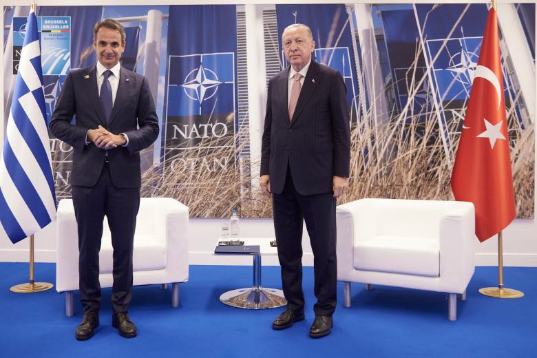 Κυριάκος Μητσοτάκης και Ταγίπ Ερντογάν στη Σύνοδο του ΝΑΤΟ
