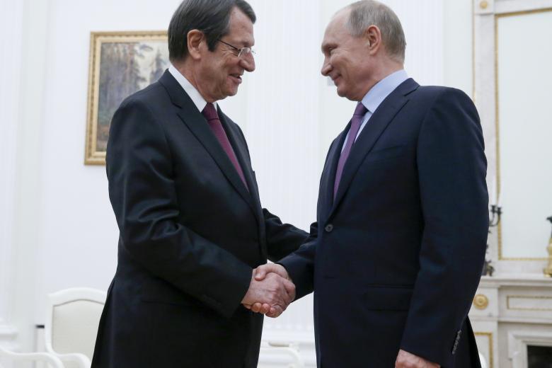 Ο πρόεδρος της Κυπριακής Δημοκρατίας, Ν. Αναστασιάδης και ο Ρώσος πρόεδρος Βλαντιμίρ Πούτιν / Πηγή: AP