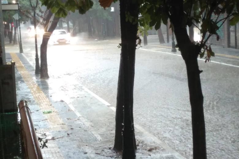 Καιρός: Πρωτοφανής θύελλα σάρωσε τον Βόλο και την ευρύτερη περιοχή | Ημερησία