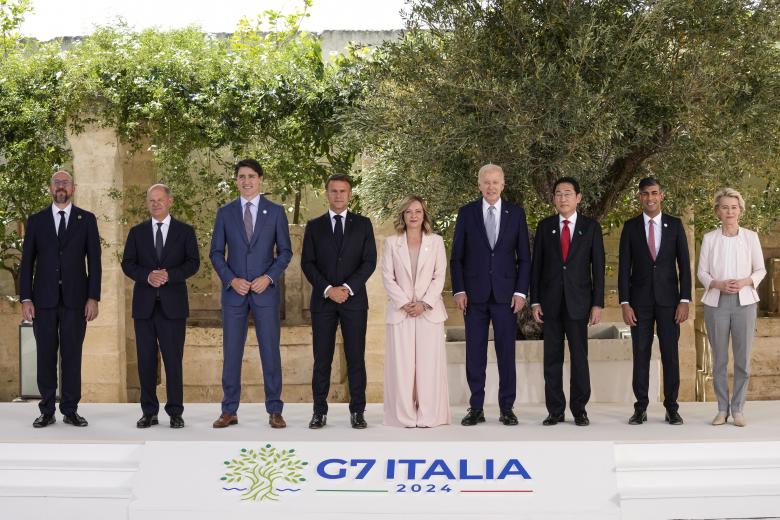 G7