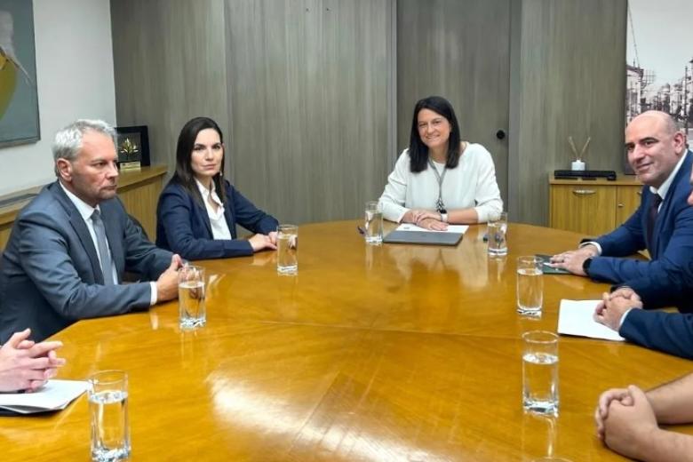 Νίκη Κεραμέως, Ολγα Κεφαλογιάννη με ΠΟΕΕΤ