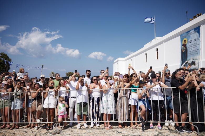 tinos