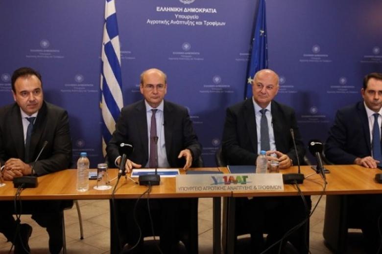 Χατζηδάκης, Τσιάρας, Πετραλιάς και Παπαστεργίου