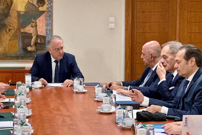 Τ. Θεοδωρικάκος με ΣΕΒ