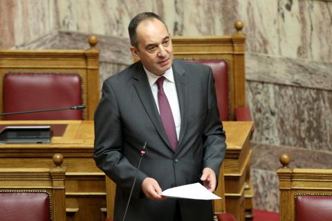 Πλακιωτάκης: Μέτρα στήριξης σε ναυτικούς, ακτοπλοΐα και νησιά