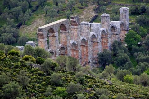 Το ρωμαϊκό υδραγωγείου της Μόριας / Πηγή: efales.gr