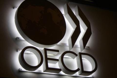 ΟΟΣΑ: Το 2025 κλείνει θετικά για την παγκόσμια οικονομία αλλά ο ρυθμός πέφτει το 2026
