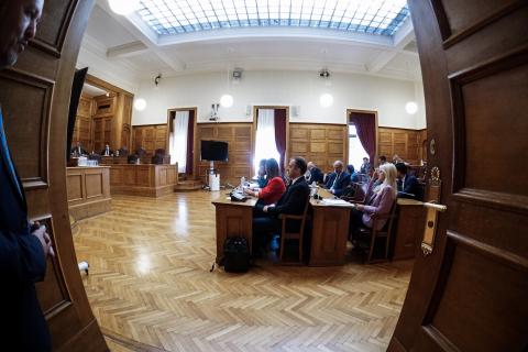 Εξεταστική για ΟΠΕΚΕΠΕ: Αψιμαχίες αντί για διερεύνηση και ένταση αντί για ουσία