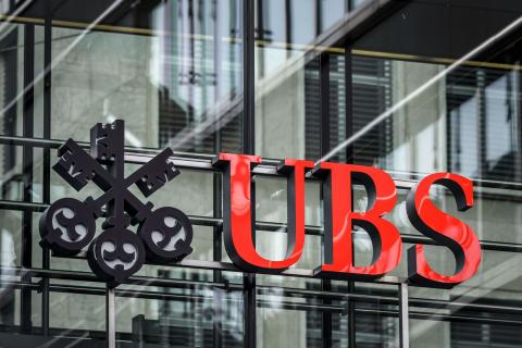 UBS: Προβλέπει ανάπτυξη της ελληνικής οικονομίας 2,5% το 2024 - Τι λέει για την Ευρωζώνη