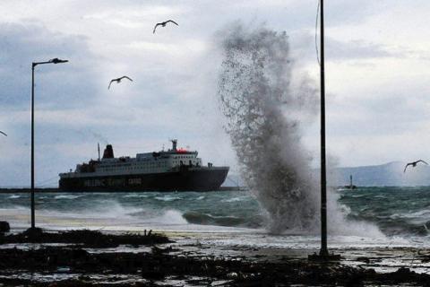 μεγάλα κύματα