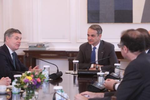 Μητσοτάκης, Ντόναχιου