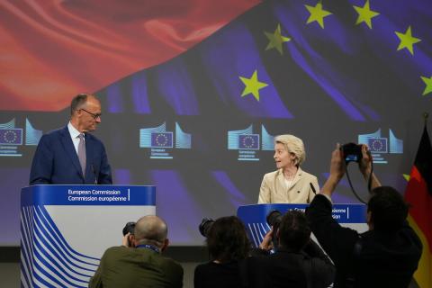 Μερτς, φον ντερ Λάιεν