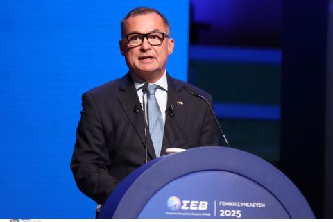 ΕΚΤ: Δεν βλέπουν αλλαγές στα επιτόκια Νάγκελ και Βουνς