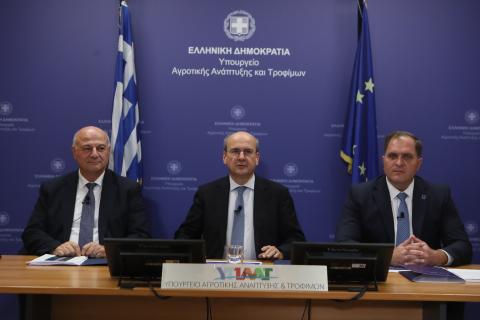 Αγρότες: Την Παρασκευή η προκαταβολή της βασικής ενίσχυσης - Πόροι 3,7 δισ. για το 2025