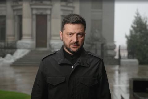 Ουκρανία: Δραματικό διάγγελμα Ζελένσκι - «Χάνουμε ή την αξιοπρέπειά μας ή τις ΗΠΑ»