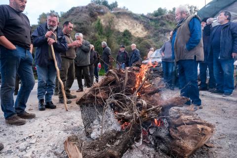 Αγροτικό: Δοκιμάζει κυβέρνηση, οικονομία και κοινωνία μέσα στις γιορτές