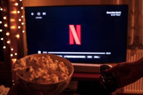 Netflix: Μεγάλο deal $72 δισ. με την Warner Bros. που αλλάζει τα δεδομένα στον χώρο του θεάματος