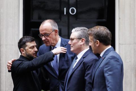 Ουκρανία: Υπό πίεση οι διαπραγματεύσεις, ανοιχτά τα εδαφικά διλήμματα