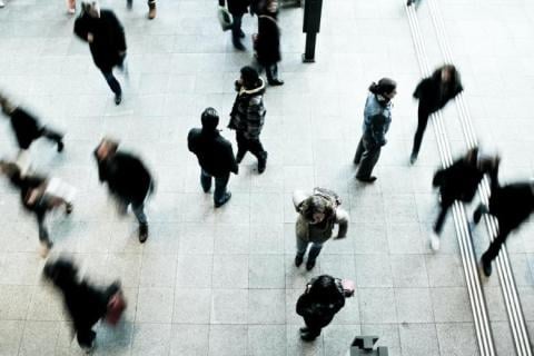 ΔΥΠΑ: Νέο πρόγραμμα για 10.000 άνεργες μητέρες με επιδότηση μισθού έως 1.256 ευρώ