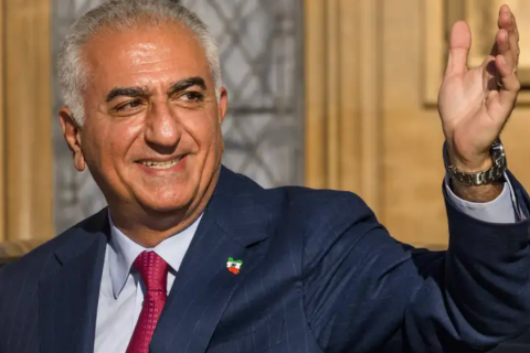 Ιράν: Ετοιμος να ανακτήσει την εξουσία δηλώνει ο γιος του τελευταίου Σάχη 