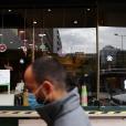 Λουκέτο στα καταστήματα λόγω κορονοϊού / Πηγή: Intime