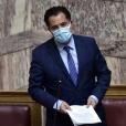 Την πρόθεση της κυβέρνησης να προχωρήσει στο άνοιγμα των καταστημάτων εποχικών ειδών ανακοίνωσε ο υπουργός Ανάπτυξης