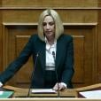 Η Φώφη Γεννηματά κατά την ομιλία της στη Βουλή