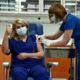 Ευσταθία Καμπισιούλη, νοσηλεύτρια: Η πρώτη που εμβολιάστηκε στην Ελλάδα