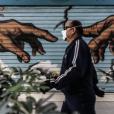 Κλειστά τα εμπορικά καταστήματα στην Ερμού λόγω lockdown