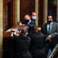Ανδρες των Μυστικών Υπηρεσιών έβγαλαν τα όπλα μέσα στο Καπιτώλιο