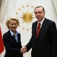 Η πρόεδρος της Κομισιόν, Ούρσουλα φον ντερ Λάιεν και ο Τούρκος πρόεδρος Ρετζέπ Ταγίπ Ερντογάν / Πηγή: AP