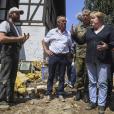 Η Ανγκελα Μέρκελ στο επίκεντρο των πληγεισών περιοχών / Πηγή: AP